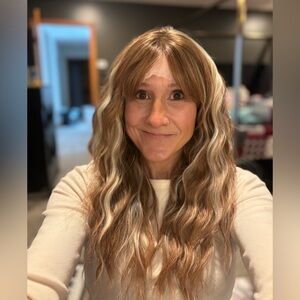 Chelsey Smith Summer Cassidy wig PETITE *FIRM*